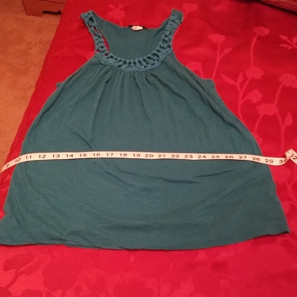 Teal Razorback Tank - Picture 9 of 9